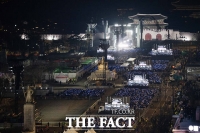  '혼란은 없다!'...질서정연하게 진행되는 BTS 컴백 무대 [TF사진관]