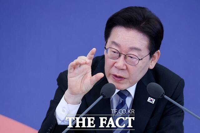 이재명 대통령이 정부의 부동산 정책 등에 다주택자 등을 배제하도록 했다. 제도를 방치한 공직자에게 원인이 있다고 보았기 때문이다. /뉴시스