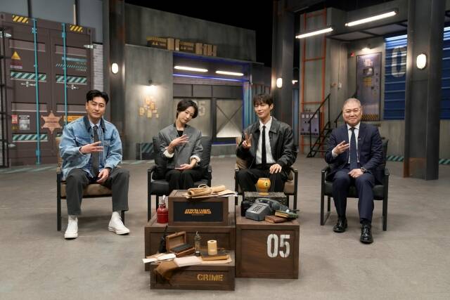 전 축구선수 안정환, 배우 곽선영, 가수 윤두준, 프로파일러 권일용(왼쪽부터)이 출연하는 티캐스트 E채널 새 예능 프로그램 '용감한 형사들5'의 제작발표회가 23일 온라인으로 진행됐다. /E채널