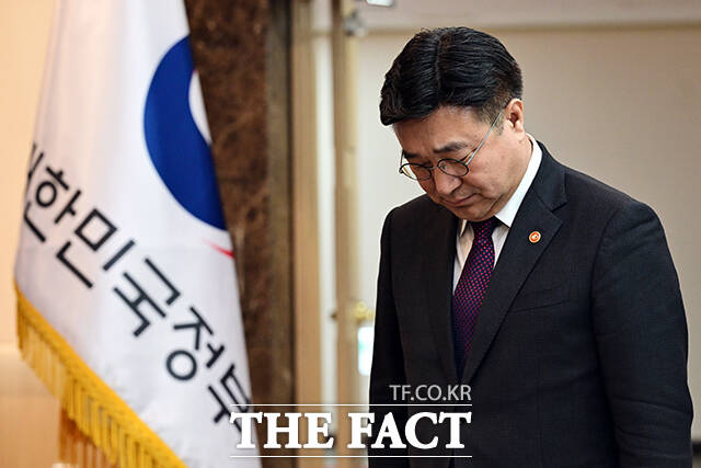 윤호중 행정안전부 장관이 23일 오전 서울 종로구 정부서울청사에서 열린 중앙지방정책협의회에 참석해 모두발언을 하고 있다. /임영무 기자