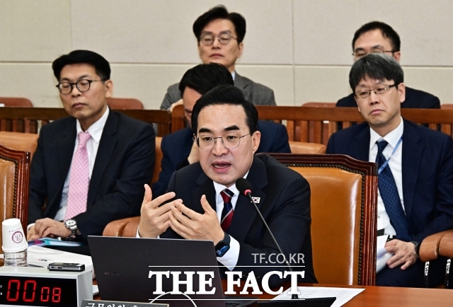 박홍근 기획예산처 장관 후보자가 23일 오전 서울 여의도 국회 재정경제기획위원회에서 열린 인사청문회에 출석해 질의에 답변을 하고 있다. /국회=배정한 기자