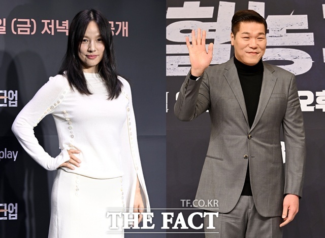 가수 이효리(왼쪽)와 방송인 서장훈이 JTBC 새 예능프로그램에서 여러 커플의 고민을 두고 토론을 펼친다. /더팩트 DB