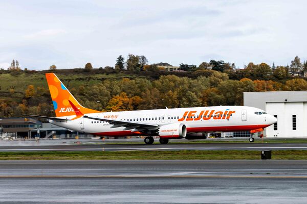 제주항공이 차세대 항공기 B737-8 10호기를 구매 도입, 기단 현대화에 속도를 내고 있다. /제주항공