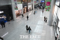  고환율 지속에 '한산한 공항 면세구역' [TF포착]