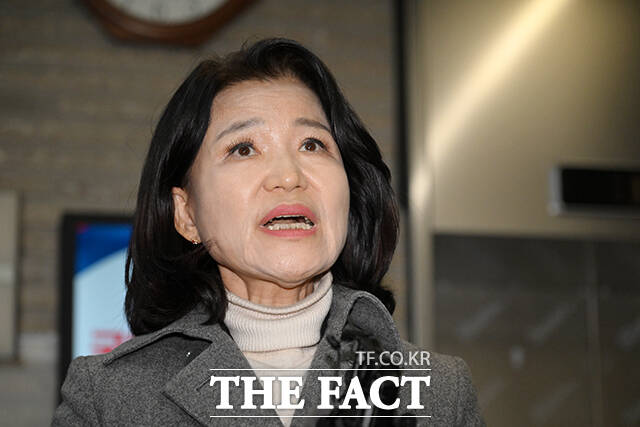 이진숙 전 방송통신위원장이 24일 오후 서울 여의도 국민의힘 중앙당사에서 컷오프(공천 배제) 관련 입장을 밝히고 있다. /서예원 기자