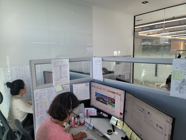 서울시가 27일부터 의료·요양·주거를 아우르는 '서울형 통합돌봄'을 본격 시행해 지역사회 중심 맞춤형 돌봄체계를 구축한다. /서울시