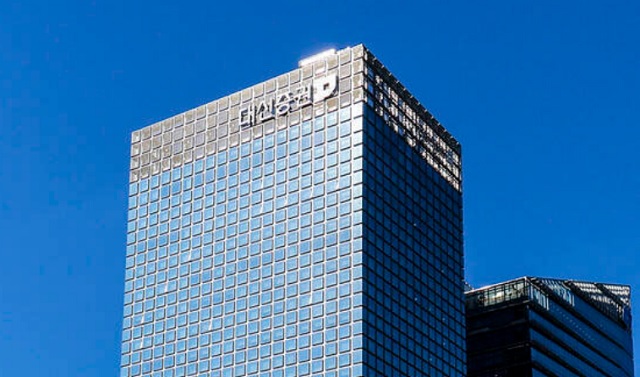 대신증권이 향후 3년간 성장성 추천 방식의 기술특례상장 주관을 하지 못하게 되면서 IPO(기업공개) 시장 내 입지가 흔들릴지 관심이 모이고 있다.. /더팩트 DB