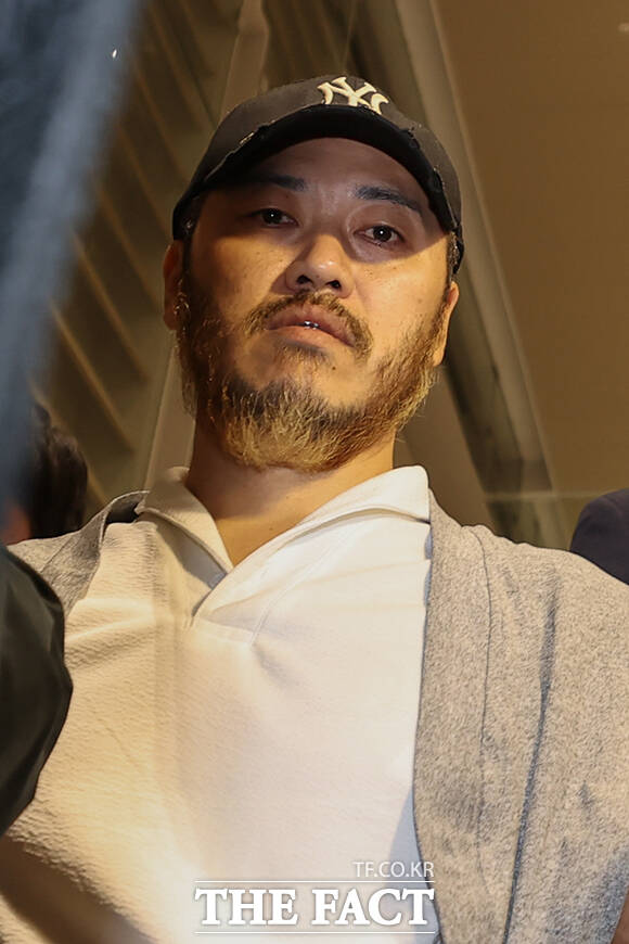 박왕열은 필리핀서 한국인 3명을 살해한 혐의로 수감돼 있으며 복역 중에도 국내에 마약 유통을 해온 것으로 전해졌다.