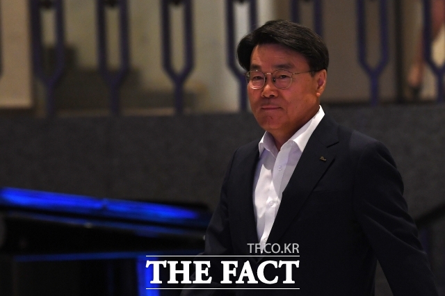 검찰이 최정우 포스코 전 대표이사 등 임직원들의 미공개 정보 이용 주식 매입 의혹에 대해 무혐의 처분을 내렸다. /남용희 기자