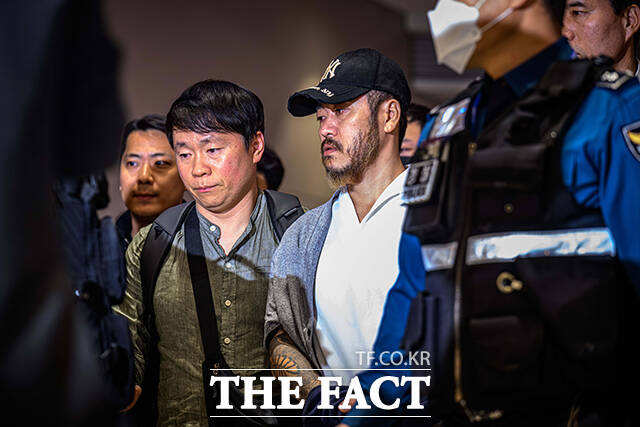 박왕열은 필리핀서 한국인 3명을 살해한 혐의로 수감돼 있으며 복역 중에도 국내에 마약 유통을 해온 것으로 전해졌다.