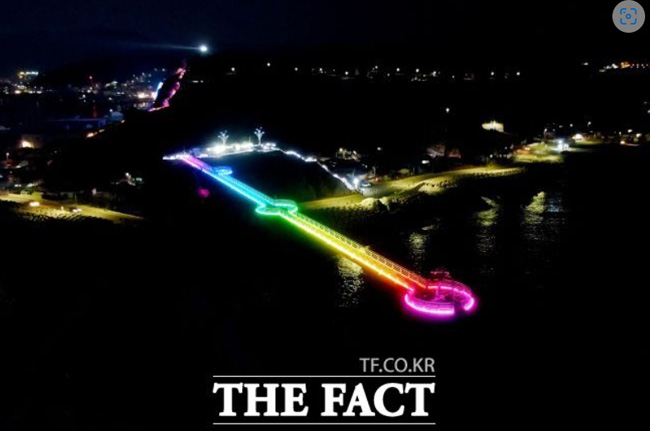 울진군 관광명소 등기산 스카이워크 야경 /울진군