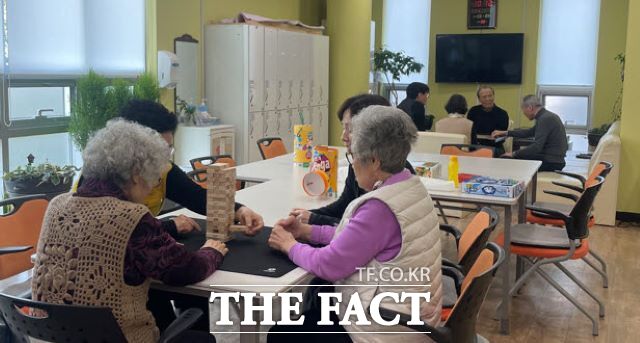 노인보건센터에서 맞춤형 의료 서비스를 제공하고 있다. /화성시 노인보건센터