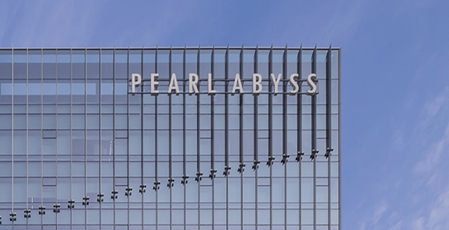 '붉은사막'은 출시 직후 이용자들의 평가가 스팀 기준 '복합적'으로 엇갈렸고 펄어비스의 편의성 개선 패치 이후 서구권 시장을 중심으로 점차 개선되고 있는 상황이다. /펄어비스