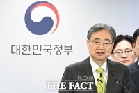  질의에 답변하는 조현 외교부 장관 [포토]