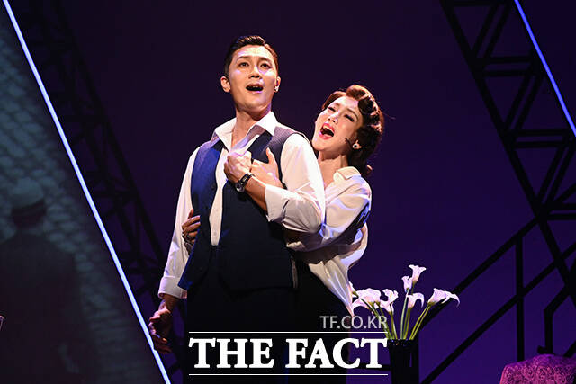 배우 조형균, 김민철, 김선영, 박혜나, 린아, 손승연, 김혜미, 김우형(왼쪽부터)이 26일 오후 서울 강남구 코엑스아티움 우리은행홀에서 열린 뮤지컬 '렘피카' 프레스콜 행사에서 포토타임을 갖고 있다. /김성렬 기자