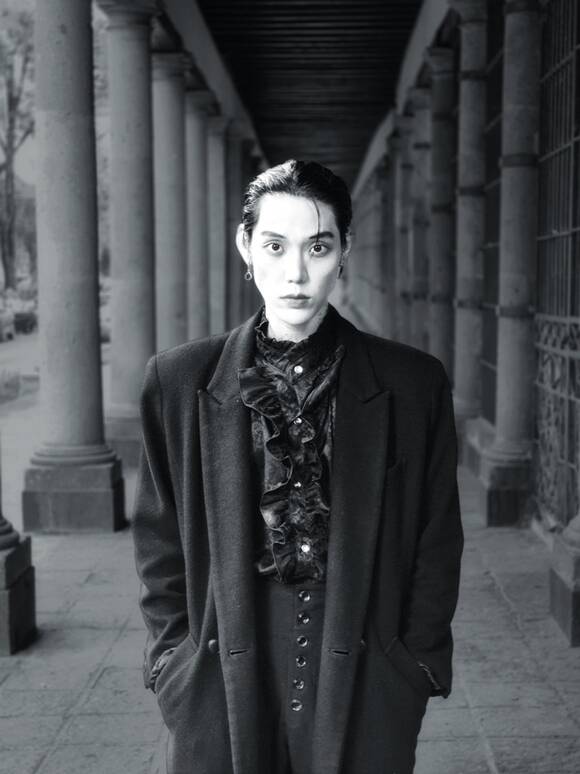 프로듀서 엘 케피탄이 데뷔 싱글 'Breaking Through'를 발표하고 가수로 데뷔했다./팀 벤더스