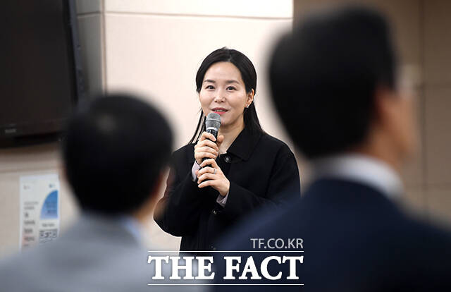 이주영 개혁신당 의원이 26일 오후 서울 영등포구 이룸센터에서 열린 현대일본학회-한일의원연맹 공동학술회의 '1強(강) 다카이치 정권과 대일외교 전망'에 참석해 발언을 하고 있다. /박상민 기자