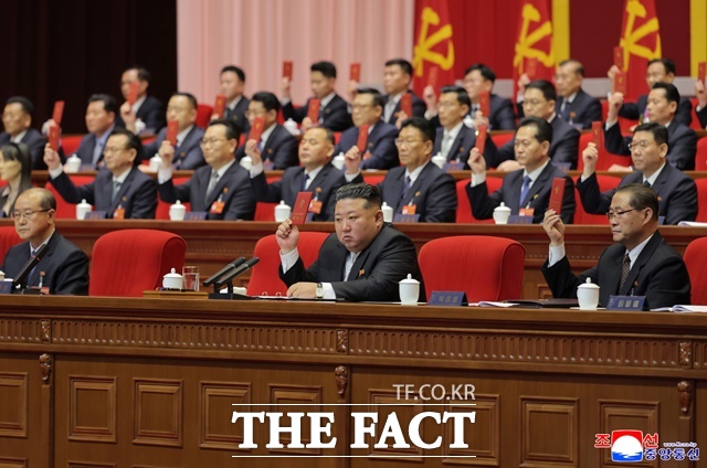 지난 2월 노동당 9차 대회에서 최고 직책인 당 총비서에 재차 추대된 김정은 국무위원장./신화.뉴시스