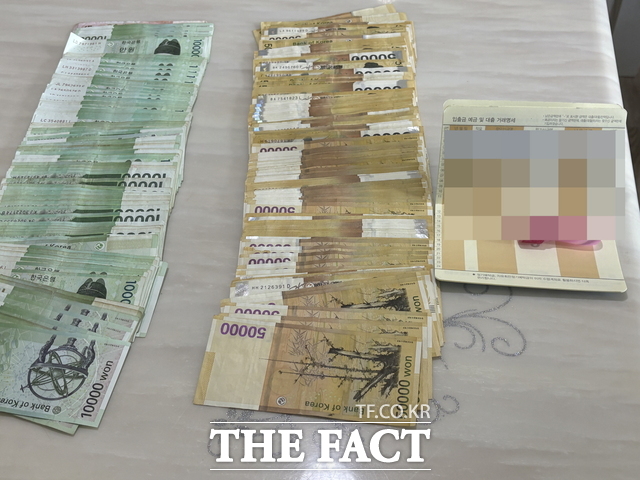 27일 전북도가 고액 상습 체납자에 대한 합동 가택수색에서 징수한 압류 자산. /전북도