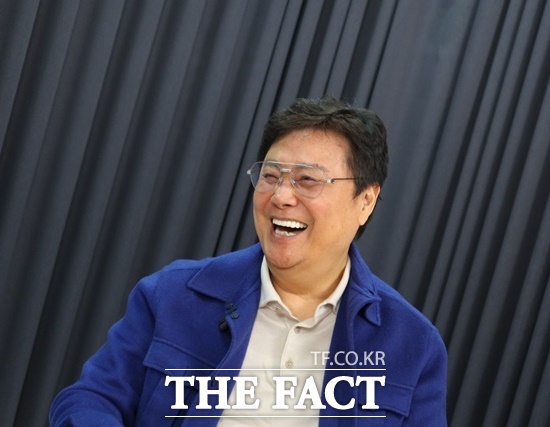 가수 남진은 '가요계 좌장'이자 '최고참 현역 가수'라는 수식어를 넘어 지금도 무대 위에서 살아 숨 쉬는 전설이다. 인터뷰를 통해 그는 자신의 건강 비결과 삶의 철학을 들려줬다. /이상빈 기자