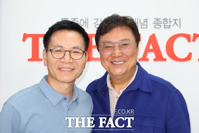 남진은 최근 MBN 오디션 '무명전설' 대표 심사위원으로 활약하며 또 다른 존재감을 드러내고 있다. 후배 가수들을 향한 그의 시선은 따뜻한 격려에 가깝다. /이상빈 기자