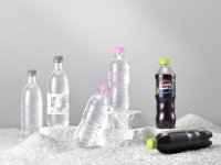  롯데칠성음료, 재생 플라스틱 원료 100% 페트병 확대 나선다