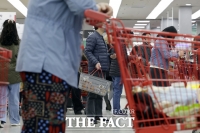  [알쏭달쏭 유통] '물가 안정' 동참하지만 속타는 식품업계, 왜 그럴까?