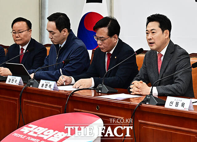 국민의힘은 개헌에 대해 반대 입장을 유지하고 있다. 당내에서는 이번 논의가 향후 4년 중임제 도입 등 권력구조 개편으로 이어질 수 있다는 경계론도 나온다. /배정한 기자