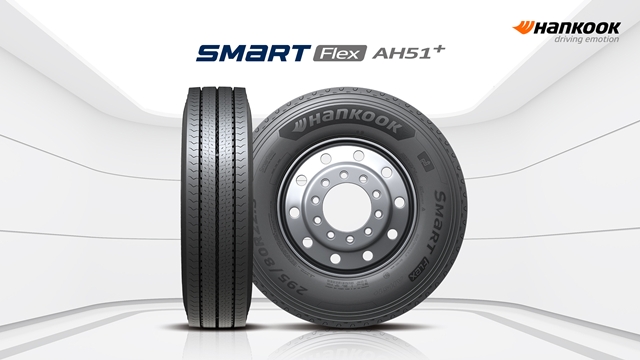 한국타이어가 대형 트럭 전륜용 타이어 '스마트플렉스 AH51+' 신규 규격 2종을 출시하며 TBR 라인업을 확대했다. /한국타이어