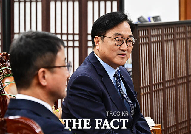 발언하는 우원식 국회의장.