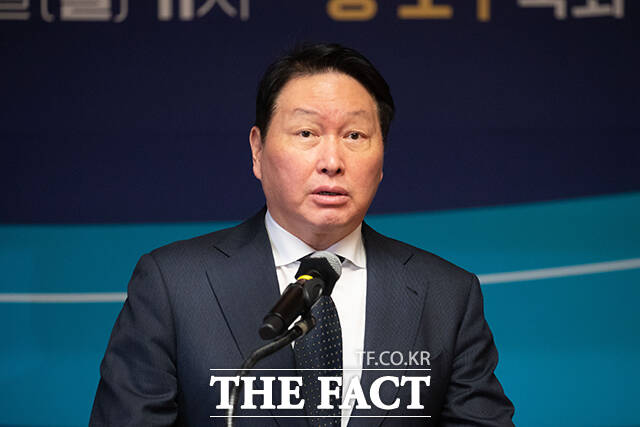 발언하는 최태원 대한상공회의소 회장.