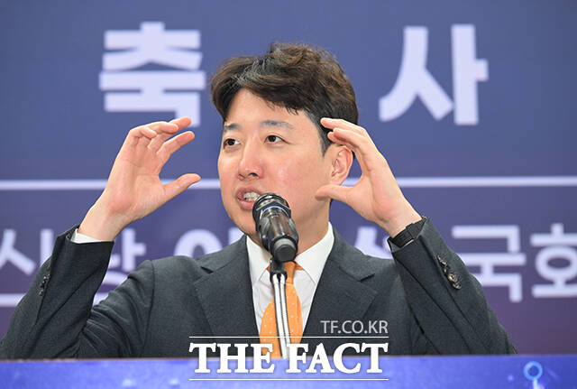 이준석 개혁신당 대표가 30일 이재명 정부의 ‘4대강 보 처리 방안’ 연내 수립을 두고