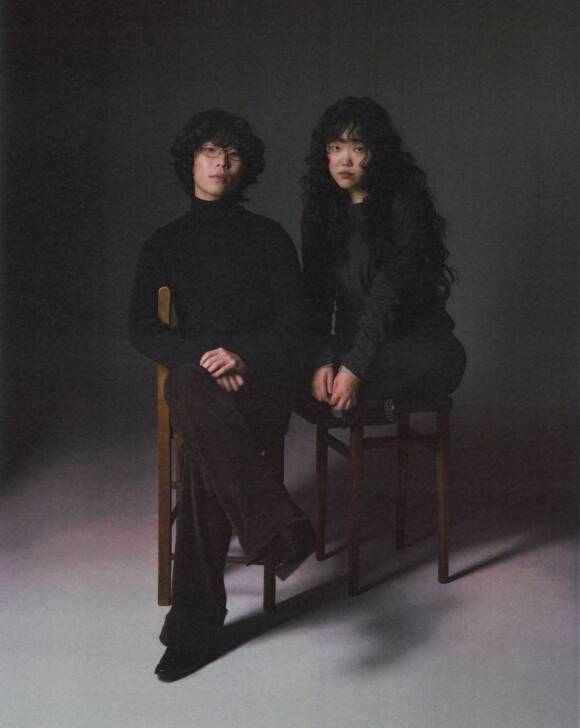 홀로서기에 나선 악뮤가 4월 7일 정규 4집 '개화'를 발매한다. /소셜 미디어