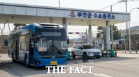  부안군, 중동 사태에 수소 가격 동결…버스 연료비 한시름 놨다