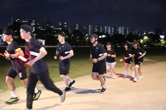 서울시 자치경찰위원회는 올해 '러닝 순찰대'를 확대 운영한다고 31일 밝혔다. /서울시