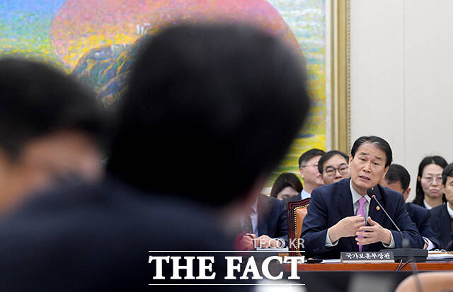 강민국 국회 정무위원회 국민의힘 간사가 31일 오전 서울 여의도 국회에서 열린 정무위원회 전체회의에 참석해 김부겸 전 국무총리의 대구시장 출마 기자회견 참석한 권오을 국가보훈부 장관을 비판하고 있다. /국회=박상민 기자