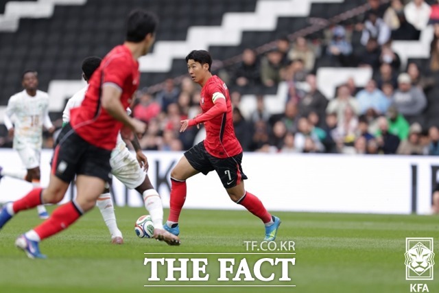 한국의 '캡틴' 손흥민은 코트디부아르와 평가전에서 후반 교체 멤버로 투입됐지만 기울어진 경기 흐름을 바꾸지 못했다./밀턴킨스=KFA