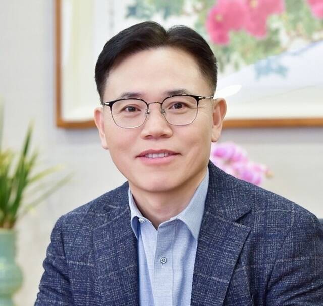 김동춘 LG화학 사장이 31일 LG 트윈타워에서 열린 정기 주주총회에서 업 구조 재편과 미래 준비에 대한 의지를 드러냈다. /LG화학