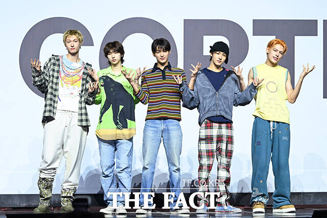 코르티스가 오는 5월 미니 2집으로 돌아오는 가운데 타이틀곡 제목 'REDRED'를 공개했다. 사진은 지난해 8월 데뷔 쇼케이스 당시 모습. /서예원 기자
