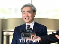  신현송, 첫 출근길 