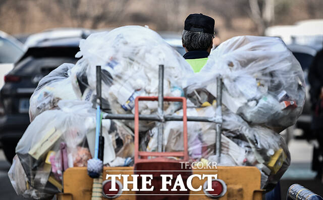 서울 마포구와 은평구가 은평광역자원순환센터의 소유권을 두고 갈등을 겪고 있다. /더팩트 DB