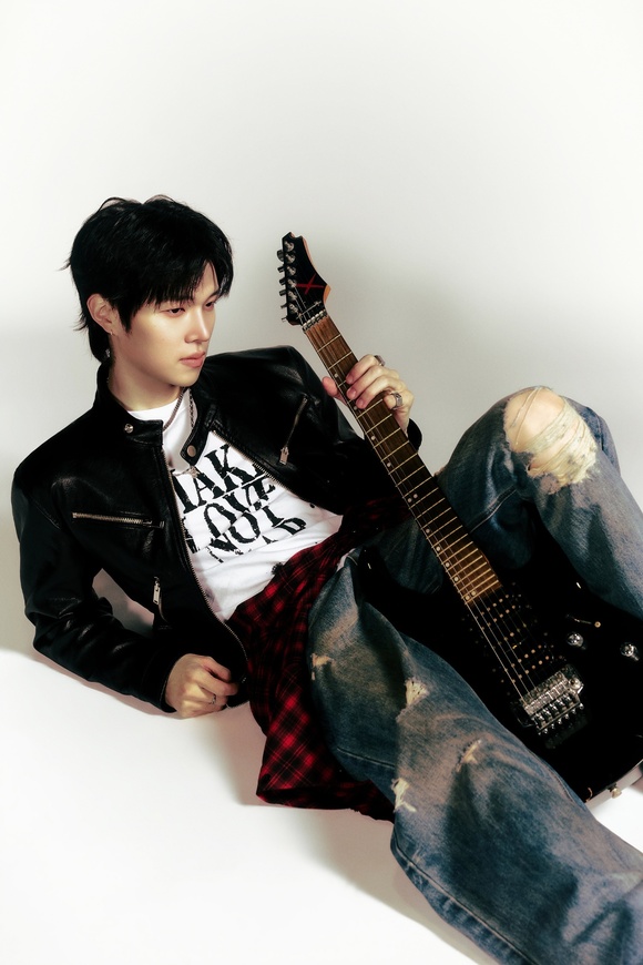 슬레이의 신곡 '나타나 줘'는 2일 오후 6시 각 음악 사이트에 발매된다./큐브엔터테인먼트