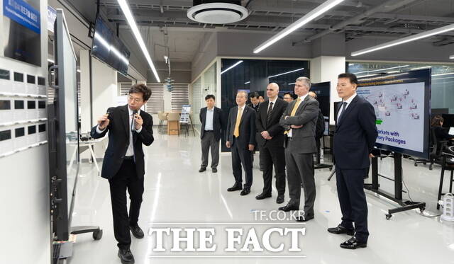 3월 31일 전북 전주시 덕진구 금암동 전북대학교에서 보잉코리아와 전북대가 인턴십 및 학생 취업 연계 등 다양한 분야에서의 협력 가능성을 논의했다. /전북대