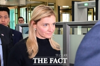  외교부 찾은 세라 로저스 미 국무부 차관 '개정 정보통신망법' 논의 [TF사진관]