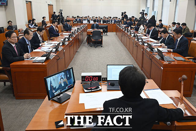 이재명 대통령 추경 시정연설 이후 개의된 재경위 전체회의.