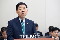  李 대통령 추경 시정연설 직후 개의된 재경위 전체회의 [TF사진관]