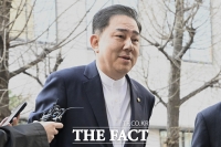  '13개 의혹' 김병기, 경찰 출석 6시간 만에 귀가…누적 45시간 조사