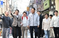  침체 빠진 '쌍리단길' 찾은 오세훈…