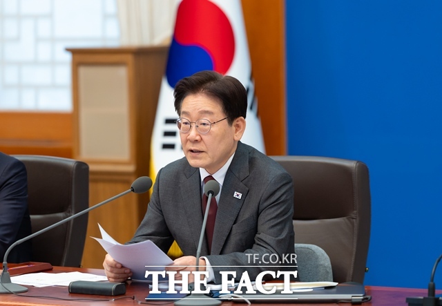 한국갤럽이 지난달 31부터 지난 2일까지 전국 만 18세 이상 1001명을 대상으로 조사한 결과 이 대통령의 직무수행에 관한 긍정 평가는 67%로 집계됐다. 해당 여론조사에서 최고치다. /청와대