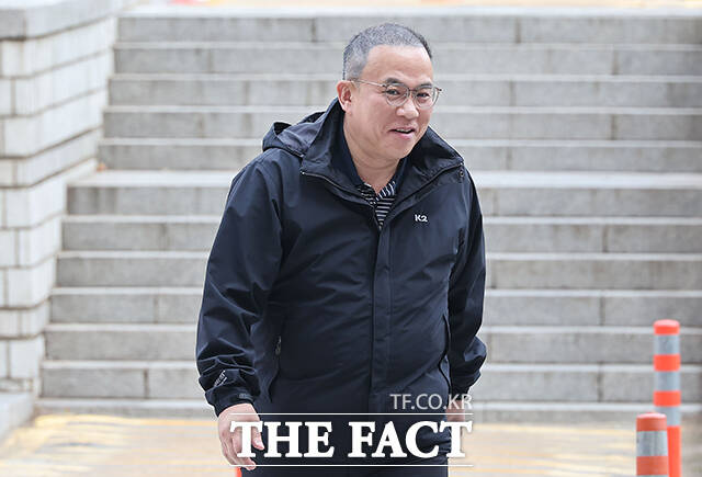 공판 출석위해 법원에 도착한 오세훈 서울시장. /사진공동취재단